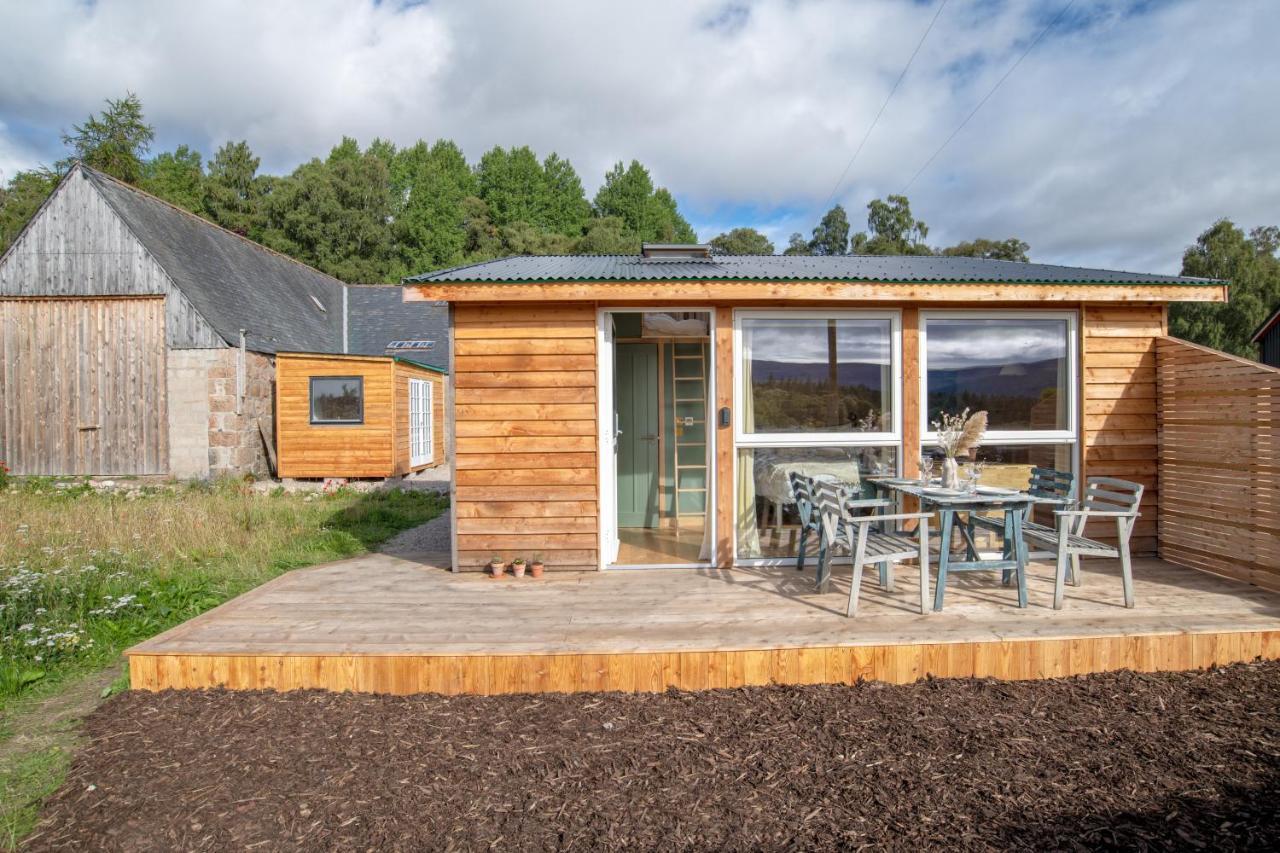 Alba - Charming Boutique Forest View Cabin With Hot Tub In Ballater Εξωτερικό φωτογραφία